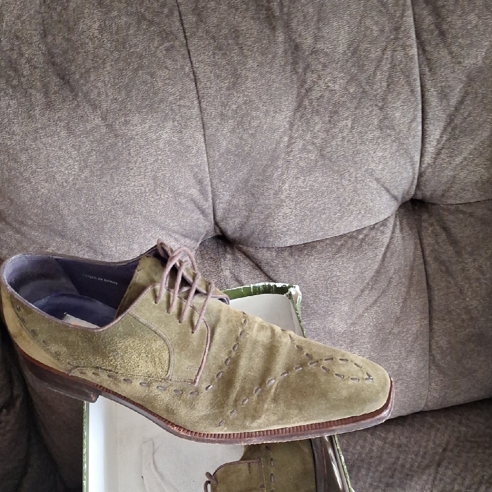 Men's Classic Olive Suede Oxfords